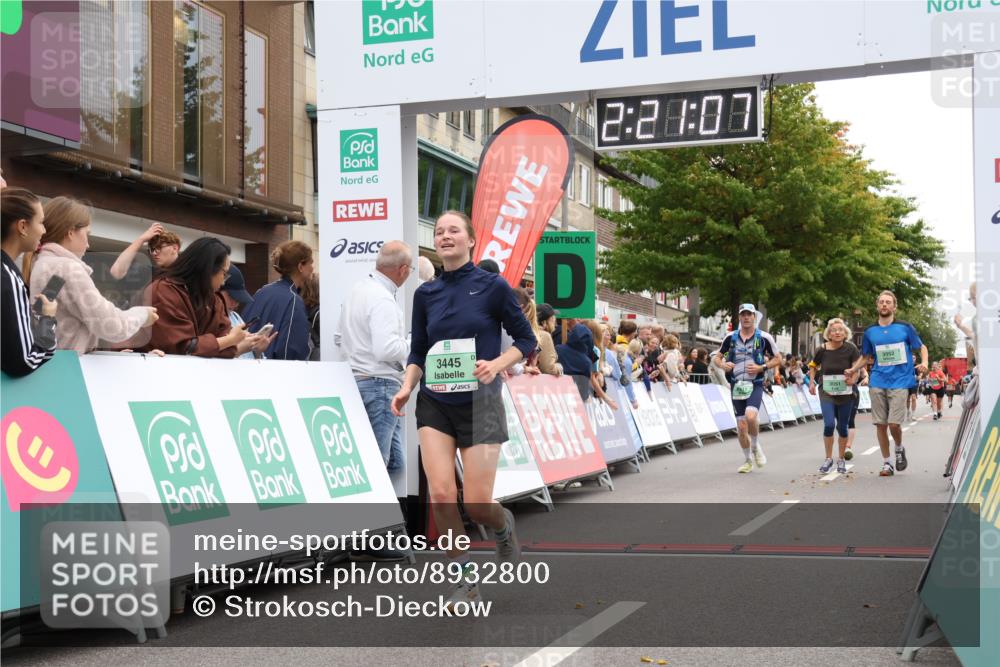21.09.2025 - PSD Bank Halbmarathon Strokosch-Dieckow http://msf.ph/oto/8932800 21.09.2025 12:20:30 Ziel 1151, 1152, 1176, 2211, 3051, 3052, 3445 meine-sportfotos.de