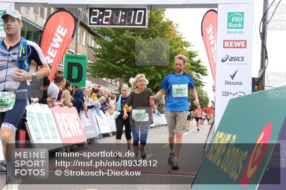 21.09.2025 - PSD Bank Halbmarathon Strokosch-Dieckow http://msf.ph/oto/8932812 21.09.2025 12:20:33 Ziel 1176, 2211, 3051, 3052, 3445 meine-sportfotos.de