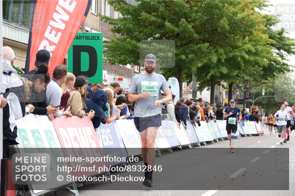21.09.2025 - PSD Bank Halbmarathon Strokosch-Dieckow http://msf.ph/oto/8932846 21.09.2025 12:20:43 Ziel 1235, 3493, 3494, 3756 meine-sportfotos.de