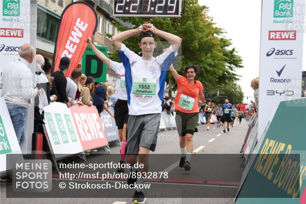 21.09.2025 - PSD Bank Halbmarathon Strokosch-Dieckow http://msf.ph/oto/8932878 21.09.2025 12:20:52 Ziel 1208, 1235, 1474, 1552, 3690 meine-sportfotos.de