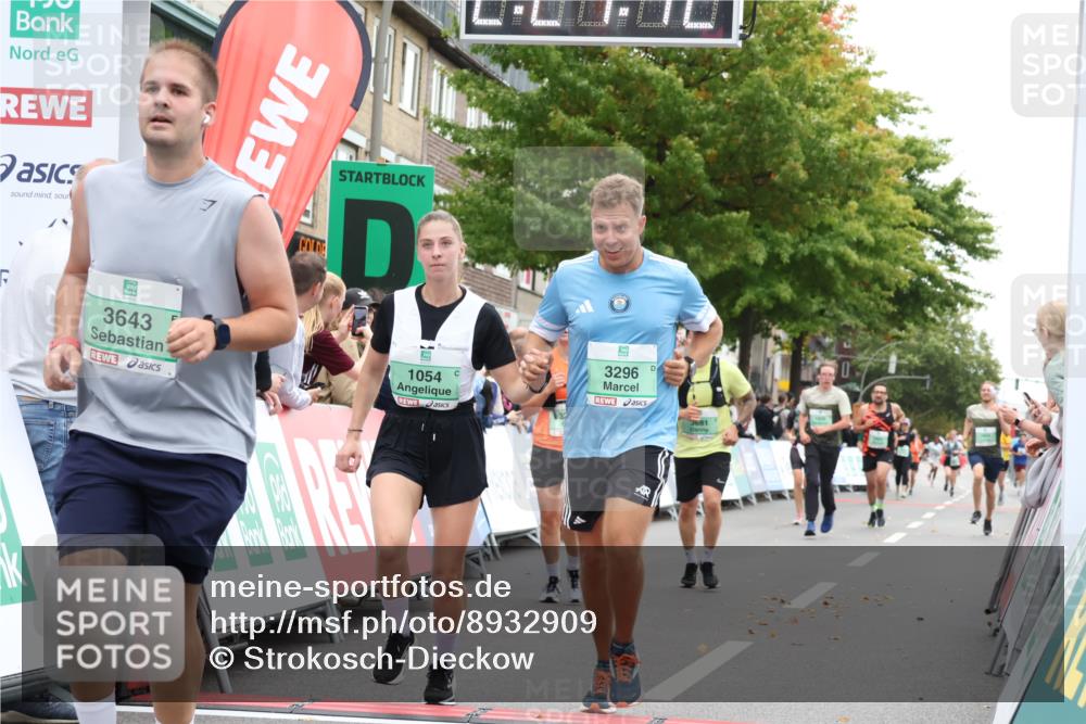 21.09.2025 - PSD Bank Halbmarathon Strokosch-Dieckow http://msf.ph/oto/8932909 21.09.2025 12:21:05 Ziel 1054, 1604, 1682, 3124, 3246, 3296, 3643, 3681 meine-sportfotos.de