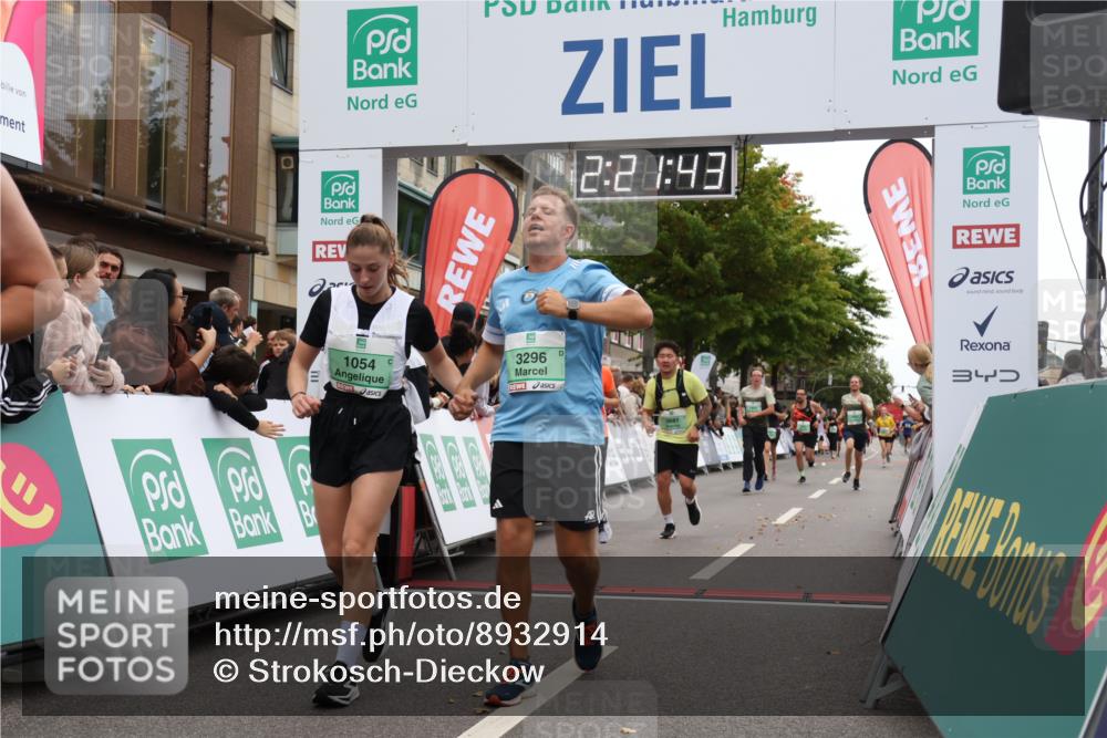 21.09.2025 - PSD Bank Halbmarathon Strokosch-Dieckow http://msf.ph/oto/8932914 21.09.2025 12:21:06 Ziel 1054, 1604, 1605, 1682, 3124, 3246, 3296, 3643, 3681 meine-sportfotos.de