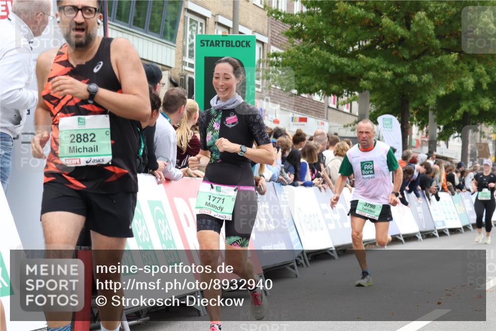 21.09.2025 - PSD Bank Halbmarathon Strokosch-Dieckow http://msf.ph/oto/8932940 21.09.2025 12:21:12 Ziel 1054, 1604, 1605, 1771, 2882, 3246, 3296, 3643, 3644, 3681, 3798 meine-sportfotos.de