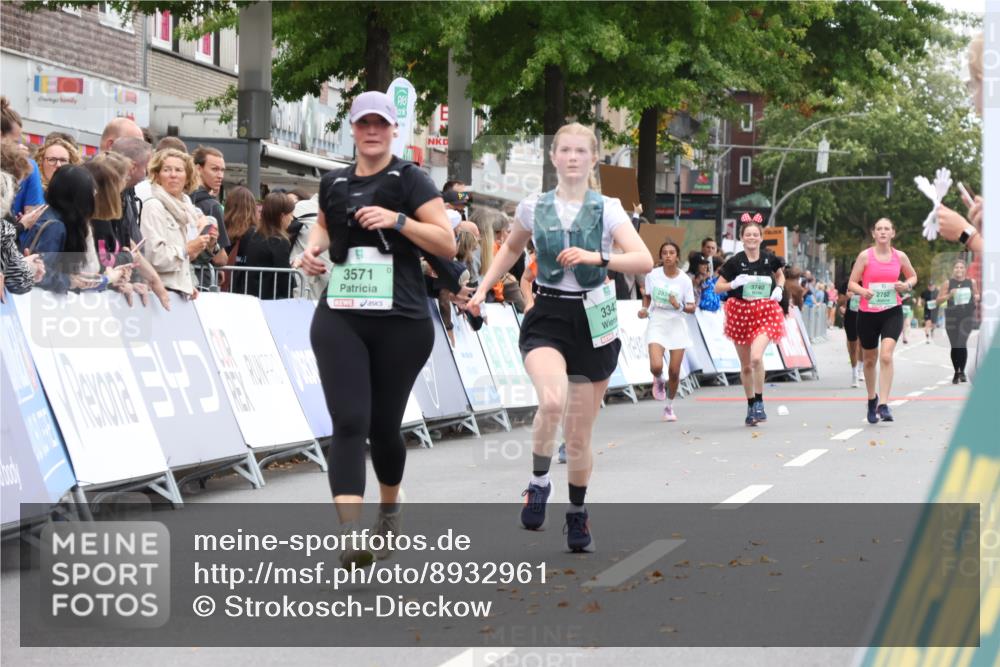 21.09.2025 - PSD Bank Halbmarathon Strokosch-Dieckow http://msf.ph/oto/8932961 21.09.2025 12:21:17 Ziel 1604, 1605, 1771, 2882, 3343, 3571, 3644, 3798 meine-sportfotos.de