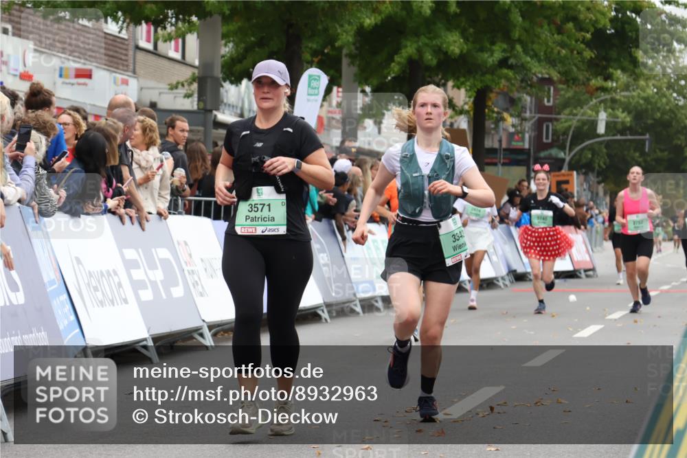 21.09.2025 - PSD Bank Halbmarathon Strokosch-Dieckow http://msf.ph/oto/8932963 21.09.2025 12:21:17 Ziel 1604, 1605, 1771, 2882, 3343, 3571, 3644, 3798 meine-sportfotos.de