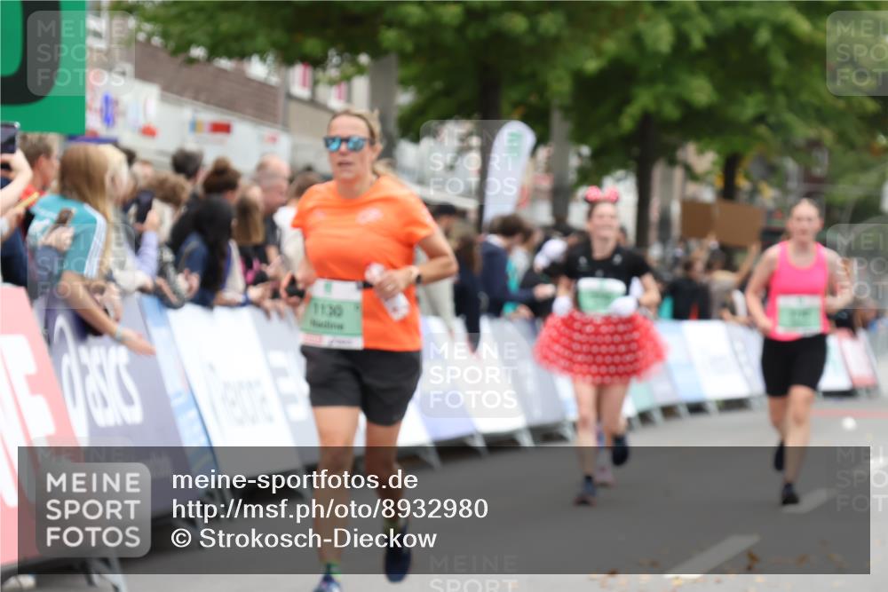 21.09.2025 - PSD Bank Halbmarathon Strokosch-Dieckow http://msf.ph/oto/8932980 21.09.2025 12:21:22 Ziel 1130, 2752, 3343, 3571, 3644, 3740, 3798 meine-sportfotos.de