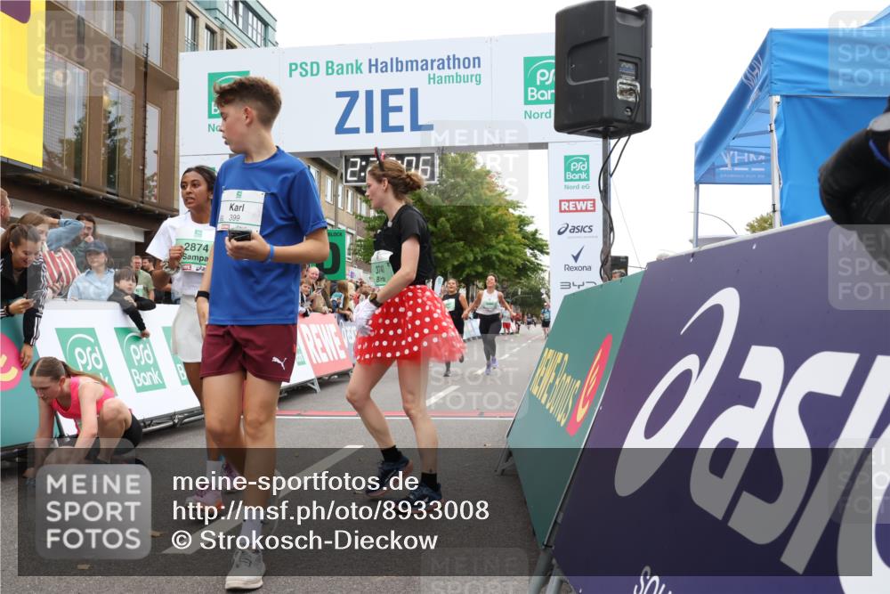 21.09.2025 - PSD Bank Halbmarathon Strokosch-Dieckow http://msf.ph/oto/8933008 21.09.2025 12:21:29 Ziel 1130, 2752, 2874, 2887, 3460, 3740, 3980 meine-sportfotos.de