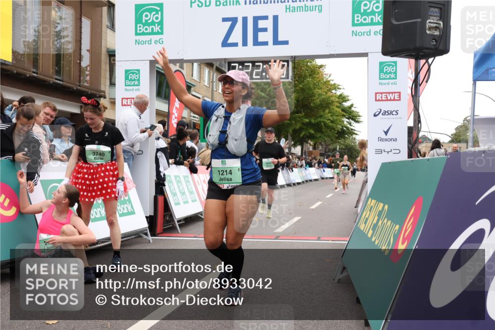 21.09.2025 - PSD Bank Halbmarathon Strokosch-Dieckow http://msf.ph/oto/8933042 21.09.2025 12:21:51 Ziel 1214, 2905, 3409, 3694 meine-sportfotos.de