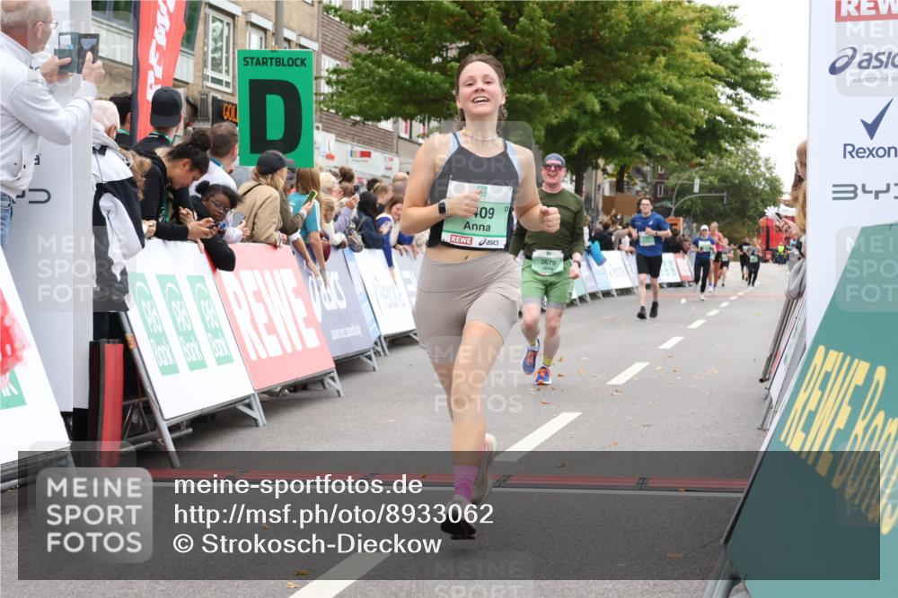21.09.2025 - PSD Bank Halbmarathon Strokosch-Dieckow http://msf.ph/oto/8933062 21.09.2025 12:21:55 Ziel 1214, 2905, 3409, 3679, 3694 meine-sportfotos.de