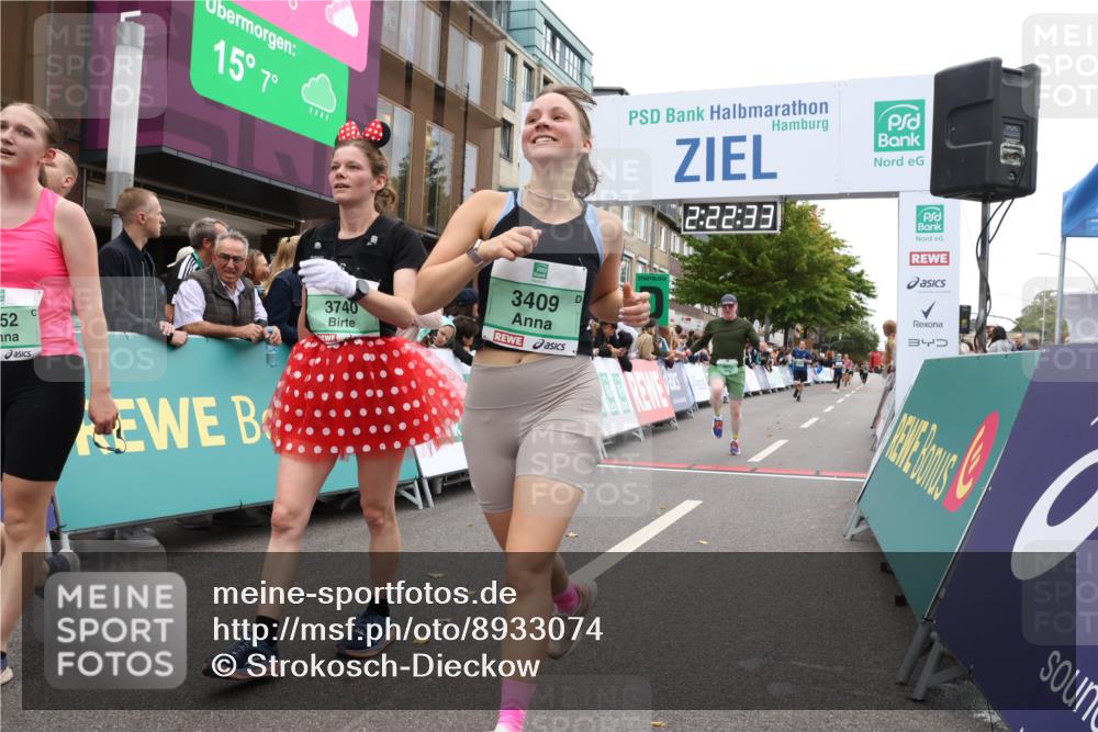 21.09.2025 - PSD Bank Halbmarathon Strokosch-Dieckow http://msf.ph/oto/8933074 21.09.2025 12:21:57 Ziel 1214, 3409, 3679, 3694 meine-sportfotos.de
