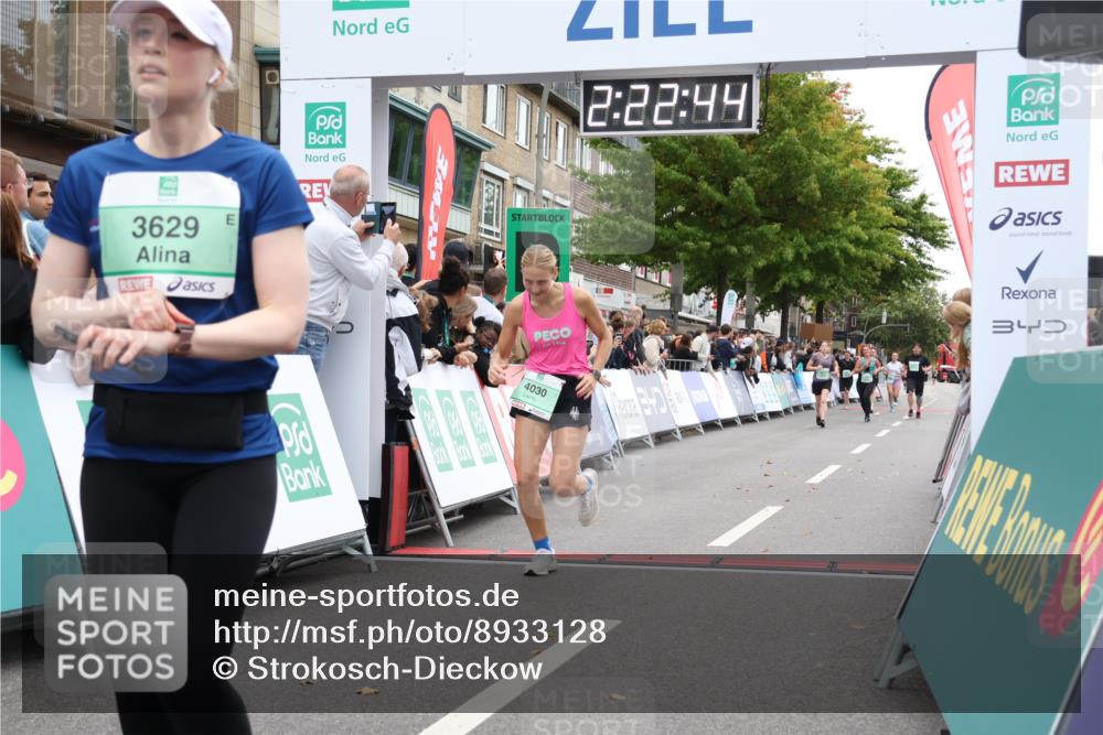 21.09.2025 - PSD Bank Halbmarathon Strokosch-Dieckow http://msf.ph/oto/8933128 21.09.2025 12:22:07 Ziel 1551, 3629, 4030 meine-sportfotos.de