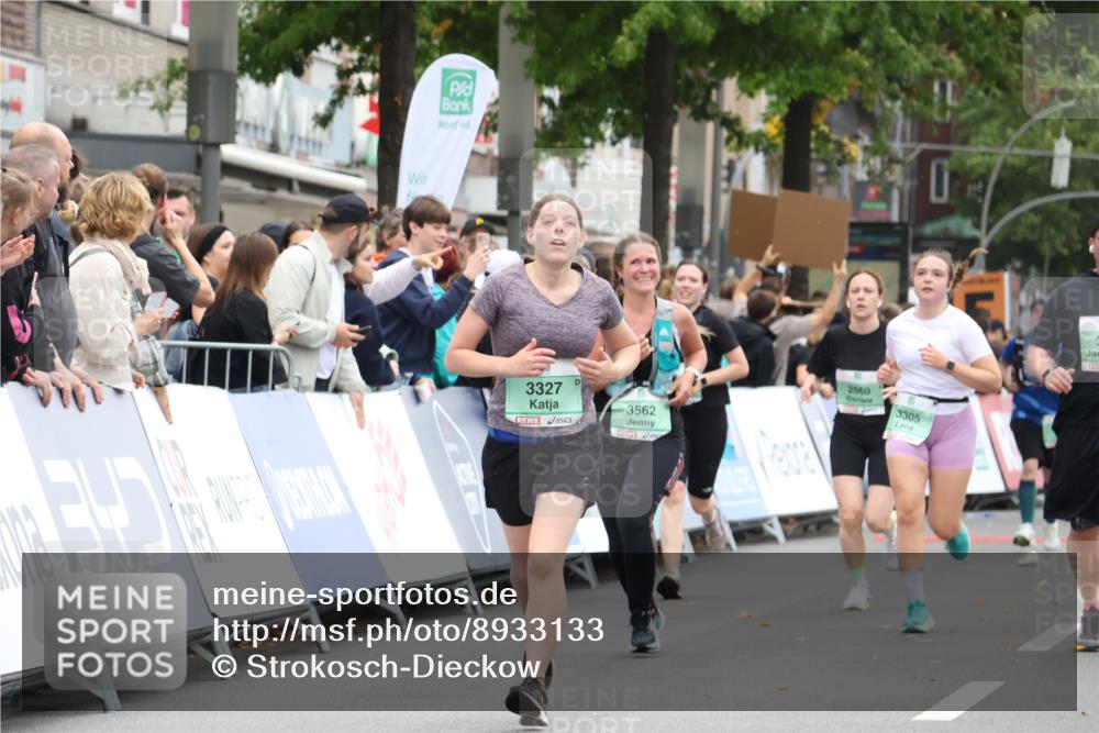 21.09.2025 - PSD Bank Halbmarathon Strokosch-Dieckow http://msf.ph/oto/8933133 21.09.2025 12:22:11 Ziel 1551, 3327, 3629, 4030 meine-sportfotos.de