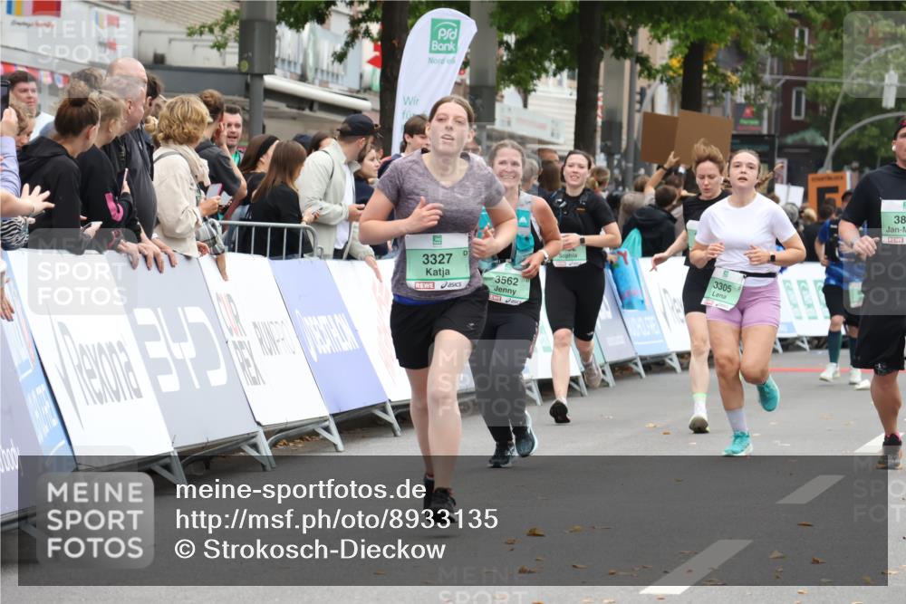 21.09.2025 - PSD Bank Halbmarathon Strokosch-Dieckow http://msf.ph/oto/8933135 21.09.2025 12:22:11 Ziel 1551, 3327, 3629, 4030 meine-sportfotos.de