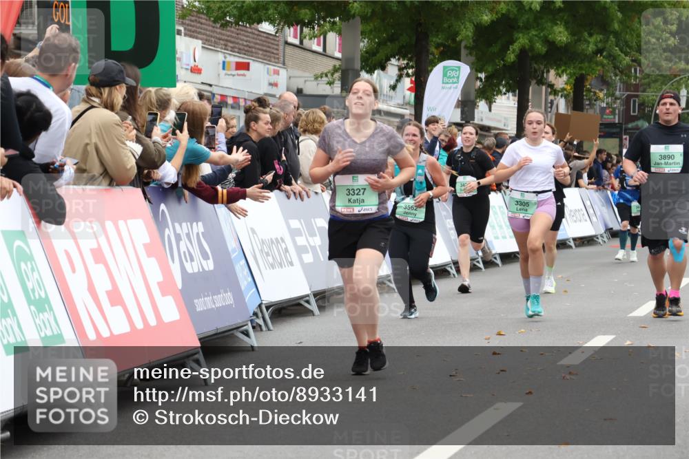 21.09.2025 - PSD Bank Halbmarathon Strokosch-Dieckow http://msf.ph/oto/8933141 21.09.2025 12:22:13 Ziel 3305, 3327, 3432, 3629, 3890, 4030 meine-sportfotos.de