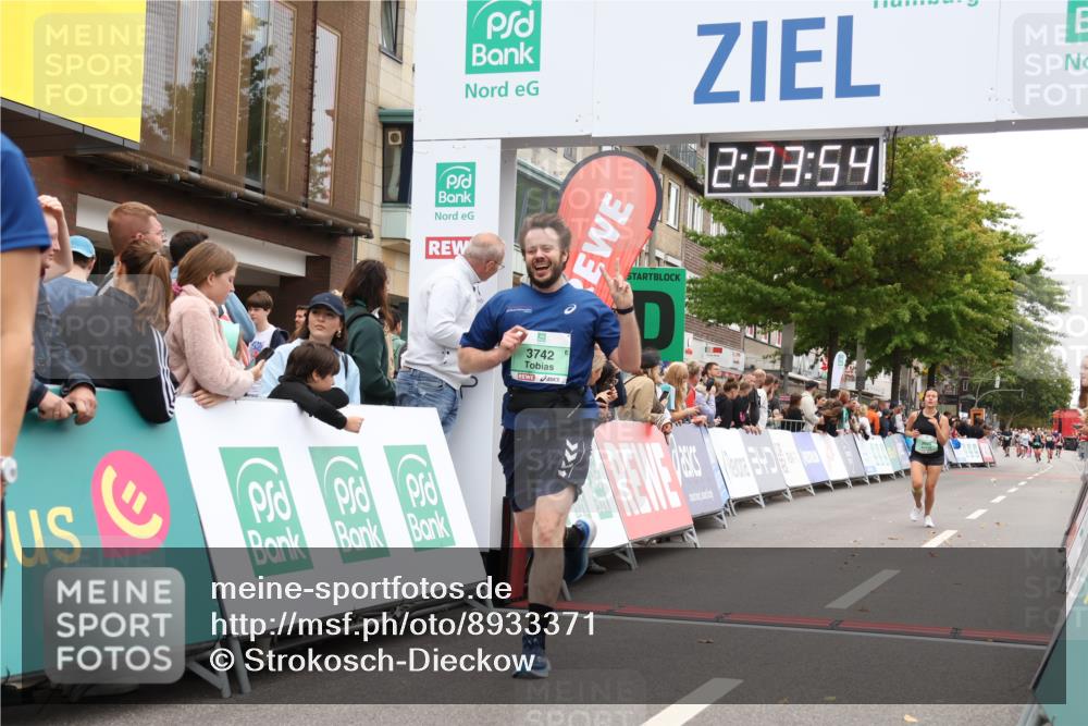 21.09.2025 - PSD Bank Halbmarathon Strokosch-Dieckow http://msf.ph/oto/8933371 21.09.2025 12:23:17 Ziel 1295, 3695, 3742 meine-sportfotos.de