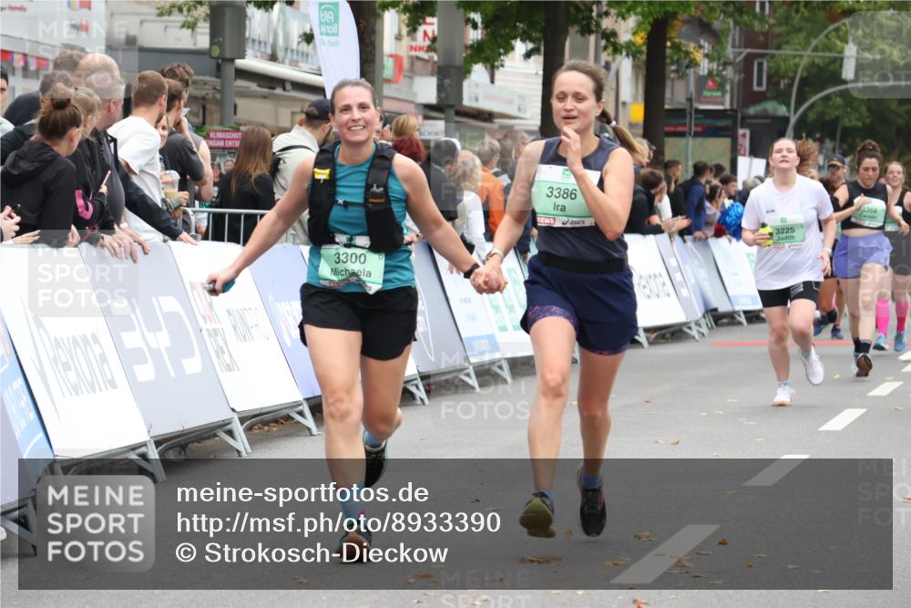 21.09.2025 - PSD Bank Halbmarathon Strokosch-Dieckow http://msf.ph/oto/8933390 21.09.2025 12:23:37 Ziel 3300, 3386 meine-sportfotos.de