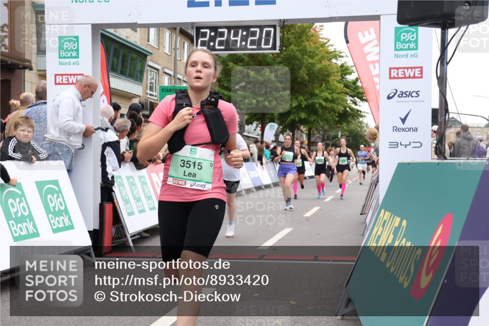 21.09.2025 - PSD Bank Halbmarathon Strokosch-Dieckow http://msf.ph/oto/8933420 21.09.2025 12:23:43 Ziel 1011, 1012, 1013, 3225, 3300, 3368, 3386, 3515 meine-sportfotos.de