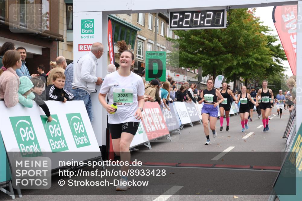 21.09.2025 - PSD Bank Halbmarathon Strokosch-Dieckow http://msf.ph/oto/8933428 21.09.2025 12:23:44 Ziel 1011, 1012, 1013, 3225, 3300, 3368, 3386, 3515 meine-sportfotos.de