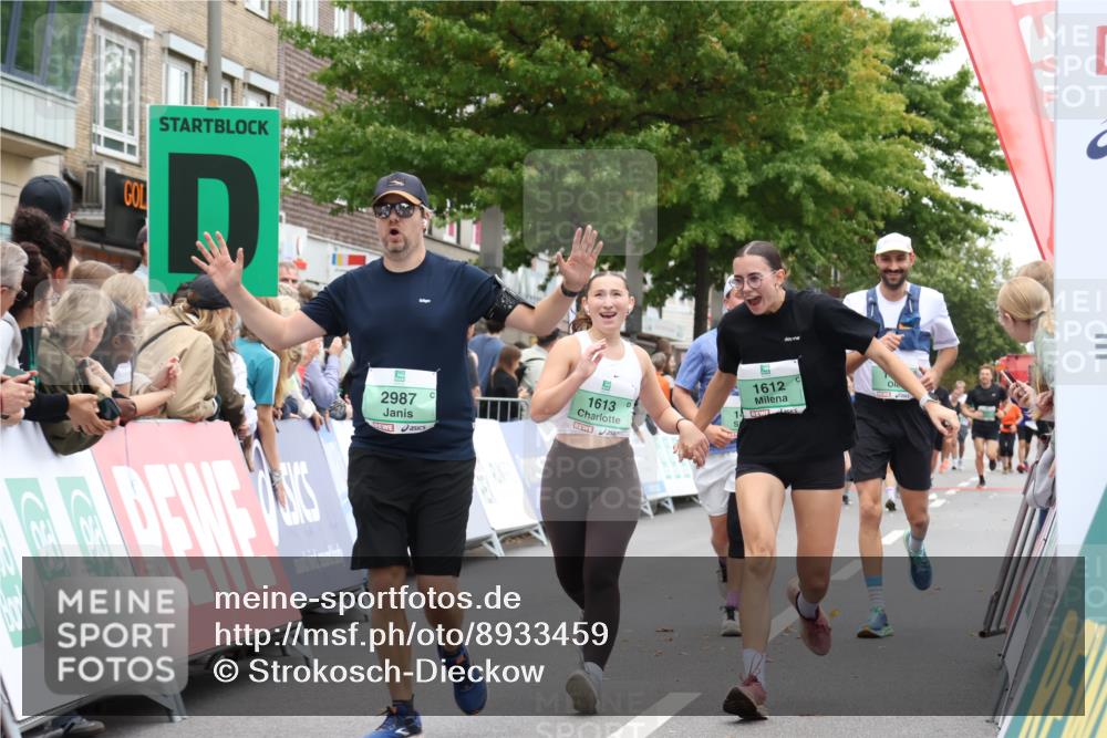 21.09.2025 - PSD Bank Halbmarathon Strokosch-Dieckow http://msf.ph/oto/8933459 21.09.2025 12:23:50 Ziel 1011, 1012, 1013, 1448, 1449, 1612, 1613, 2987, 3225, 3368, 3515, 3546 meine-sportfotos.de