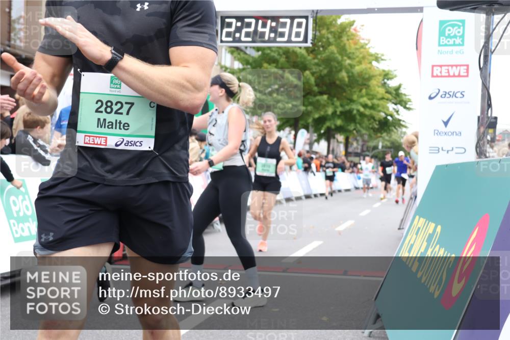 21.09.2025 - PSD Bank Halbmarathon Strokosch-Dieckow http://msf.ph/oto/8933497 21.09.2025 12:24:02 Ziel 1166, 1380, 2729, 2810, 2827, 3359, 3546 meine-sportfotos.de
