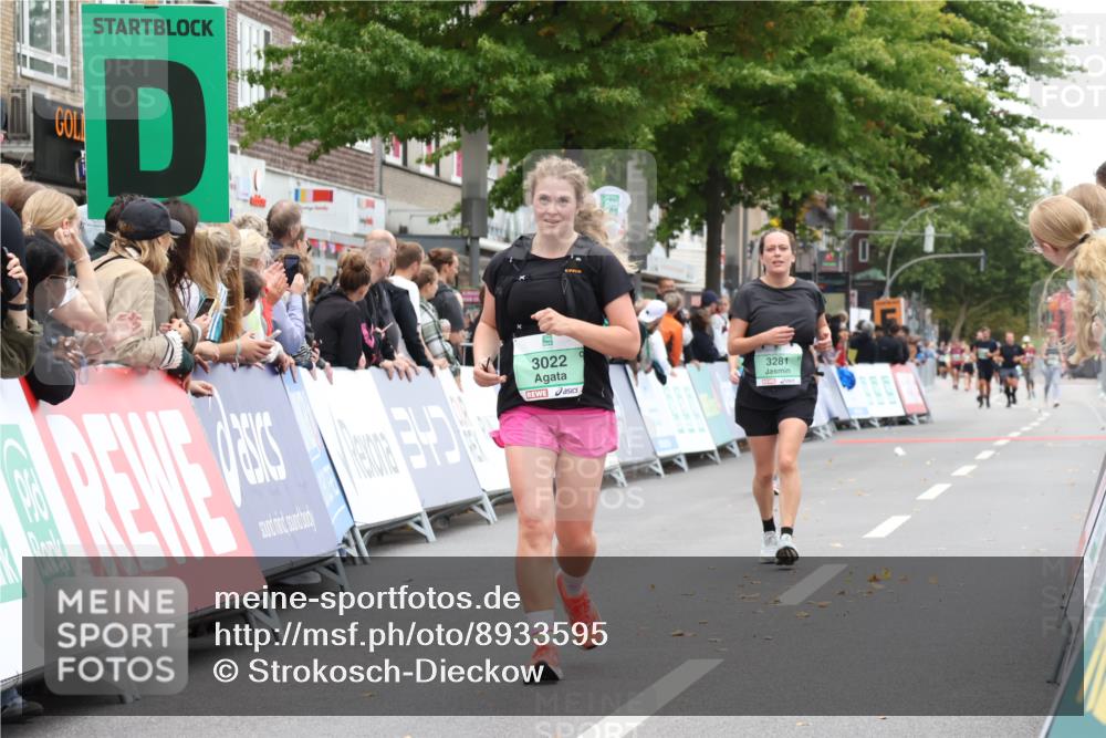 21.09.2025 - PSD Bank Halbmarathon Strokosch-Dieckow http://msf.ph/oto/8933595 21.09.2025 12:24:31 Ziel 1498, 1499, 3022, 3281, 3602 meine-sportfotos.de
