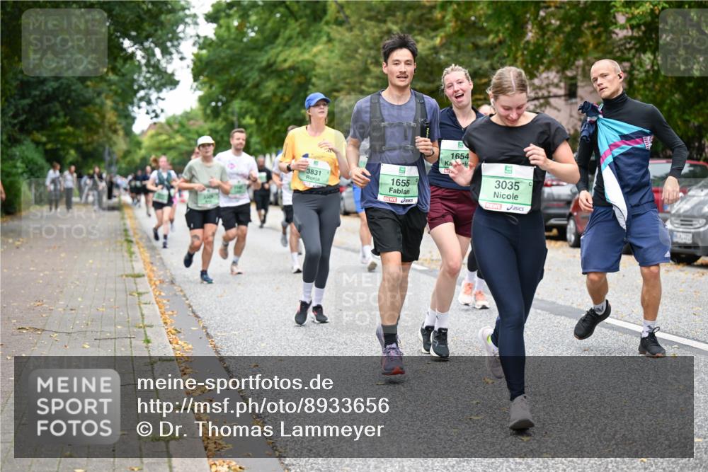 21.09.2025 - PSD Bank Halbmarathon Dr. Thomas Lammeyer http://msf.ph/oto/8933656 21.09.2025 10:54:47 Laufen 3831, 1655, 1654, 3035 meine-sportfotos.de