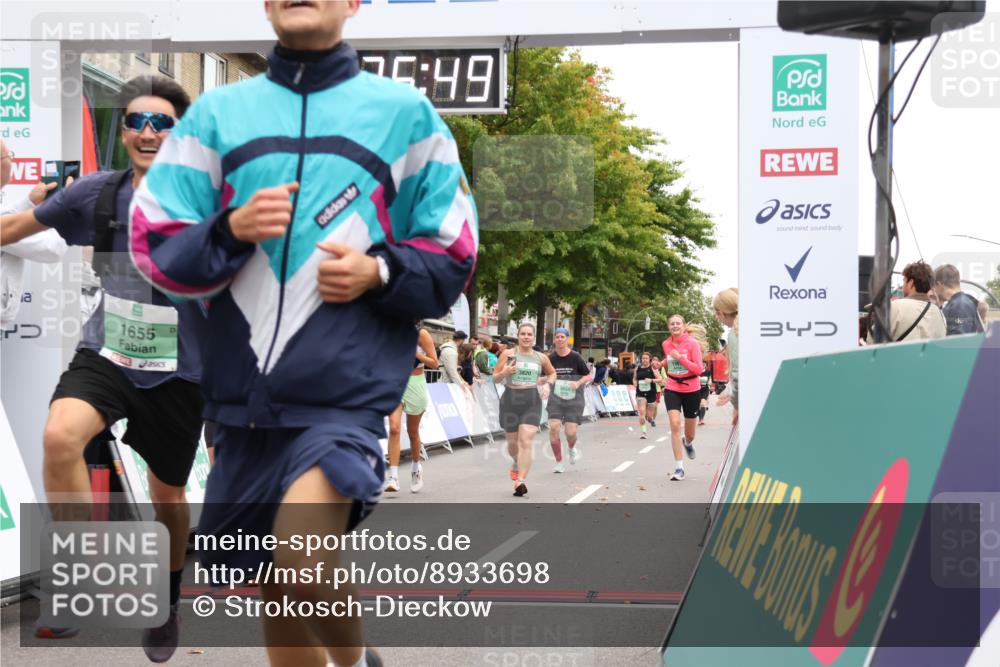 21.09.2025 - PSD Bank Halbmarathon Strokosch-Dieckow http://msf.ph/oto/8933698 21.09.2025 12:25:12 Ziel 1361, 1654, 1655, 1808, 3317, 3654, 3745, 3820, 4014 meine-sportfotos.de