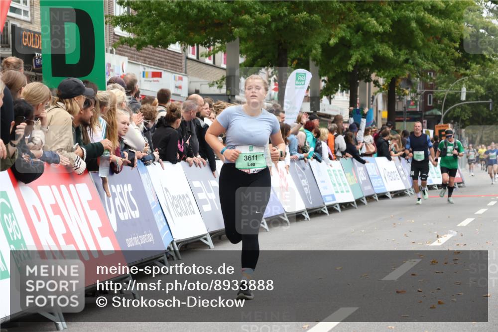 21.09.2025 - PSD Bank Halbmarathon Strokosch-Dieckow http://msf.ph/oto/8933888 21.09.2025 12:26:25 Ziel 3206, 3227, 3611 meine-sportfotos.de