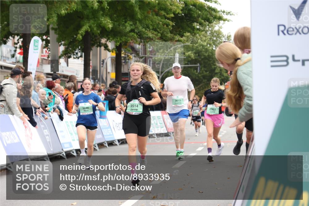 21.09.2025 - PSD Bank Halbmarathon Strokosch-Dieckow http://msf.ph/oto/8933935 21.09.2025 12:26:37 Ziel 1681, 2900, 2950, 3514 meine-sportfotos.de