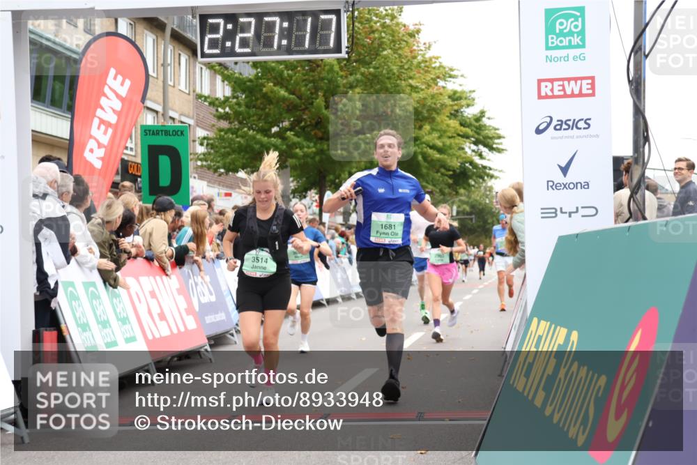 21.09.2025 - PSD Bank Halbmarathon Strokosch-Dieckow http://msf.ph/oto/8933948 21.09.2025 12:26:41 Ziel 1681, 2900, 2903, 2950, 3276, 3514, 3686, 3813 meine-sportfotos.de