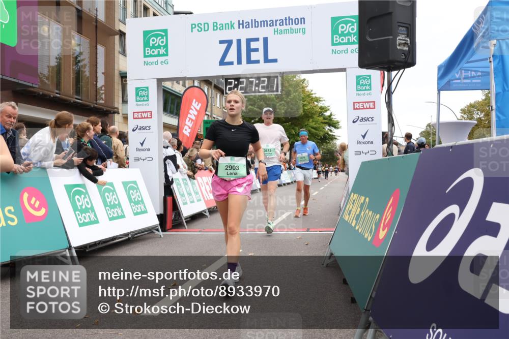 21.09.2025 - PSD Bank Halbmarathon Strokosch-Dieckow http://msf.ph/oto/8933970 21.09.2025 12:26:44 Ziel 1681, 2903, 3276, 3514, 3686, 3813 meine-sportfotos.de
