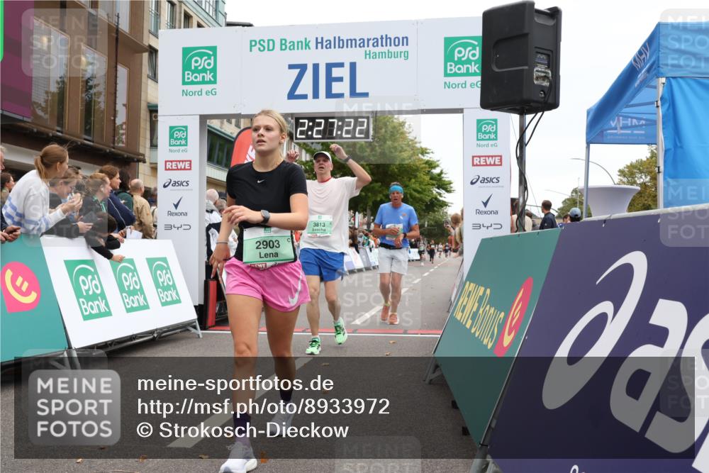 21.09.2025 - PSD Bank Halbmarathon Strokosch-Dieckow http://msf.ph/oto/8933972 21.09.2025 12:26:45 Ziel 1681, 2903, 3276, 3514, 3686, 3813 meine-sportfotos.de