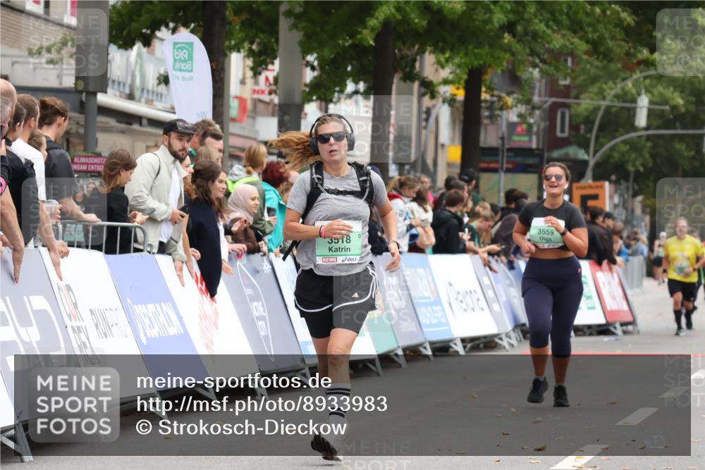 21.09.2025 - PSD Bank Halbmarathon Strokosch-Dieckow http://msf.ph/oto/8933983 21.09.2025 12:26:52 Ziel 3276, 3518, 3813 meine-sportfotos.de