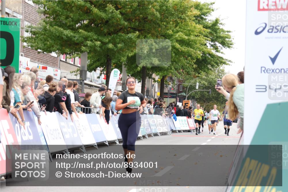 21.09.2025 - PSD Bank Halbmarathon Strokosch-Dieckow http://msf.ph/oto/8934001 21.09.2025 12:26:57 Ziel 3518, 3559 meine-sportfotos.de