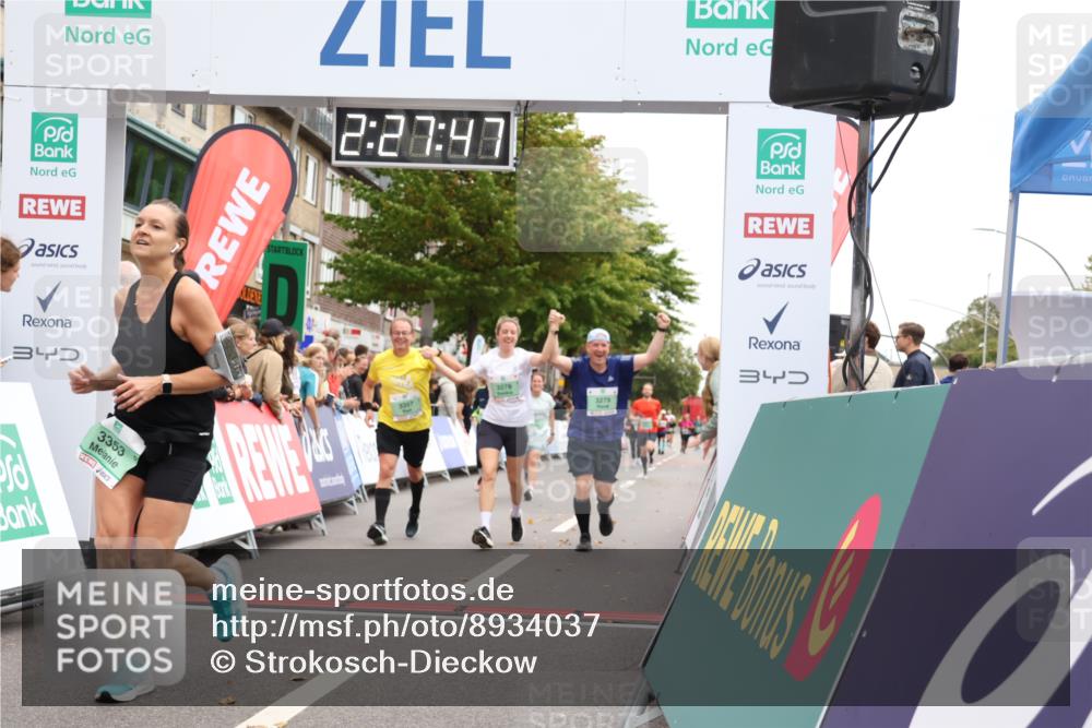 21.09.2025 - PSD Bank Halbmarathon Strokosch-Dieckow http://msf.ph/oto/8934037 21.09.2025 12:27:11 Ziel 3277, 3278, 3279, 3330, 3353, 3357 meine-sportfotos.de