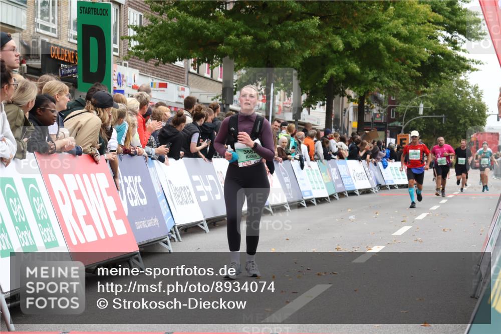 21.09.2025 - PSD Bank Halbmarathon Strokosch-Dieckow http://msf.ph/oto/8934074 21.09.2025 12:27:20 Ziel 3277, 3278, 3279, 3330, 3357, 3856, 3882 meine-sportfotos.de