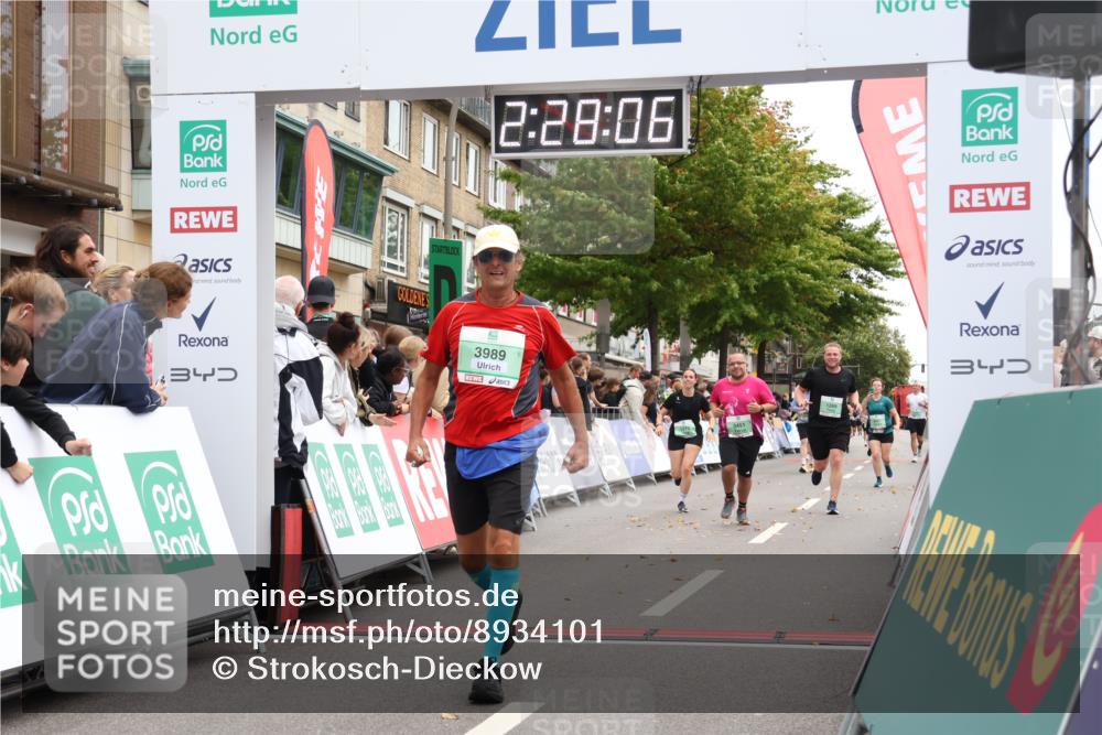21.09.2025 - PSD Bank Halbmarathon Strokosch-Dieckow http://msf.ph/oto/8934101 21.09.2025 12:27:29 Ziel 1269, 1270, 3451, 3882, 3989 meine-sportfotos.de