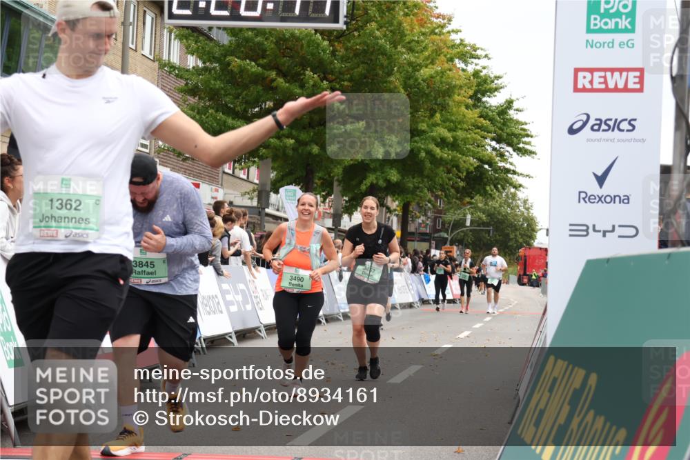 21.09.2025 - PSD Bank Halbmarathon Strokosch-Dieckow http://msf.ph/oto/8934161 21.09.2025 12:27:41 Ziel 1362, 3457, 3490, 3661, 3845 meine-sportfotos.de