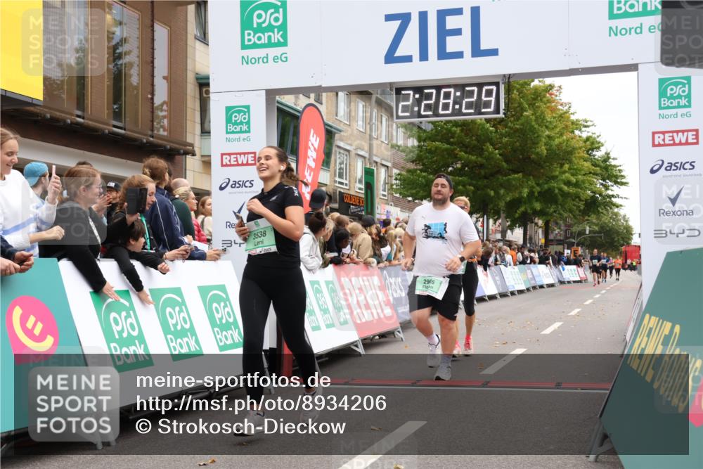 21.09.2025 - PSD Bank Halbmarathon Strokosch-Dieckow http://msf.ph/oto/8934206 21.09.2025 12:27:53 Ziel 2906, 3136, 3472, 3538 meine-sportfotos.de