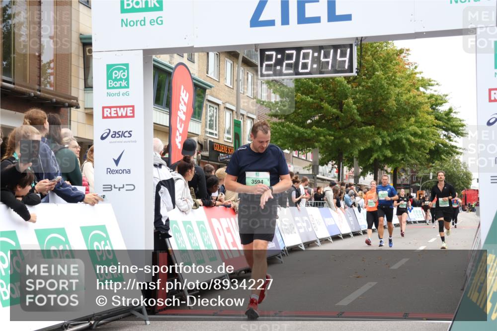 21.09.2025 - PSD Bank Halbmarathon Strokosch-Dieckow http://msf.ph/oto/8934227 21.09.2025 12:28:08 Ziel 1677, 3481, 3507, 3594 meine-sportfotos.de