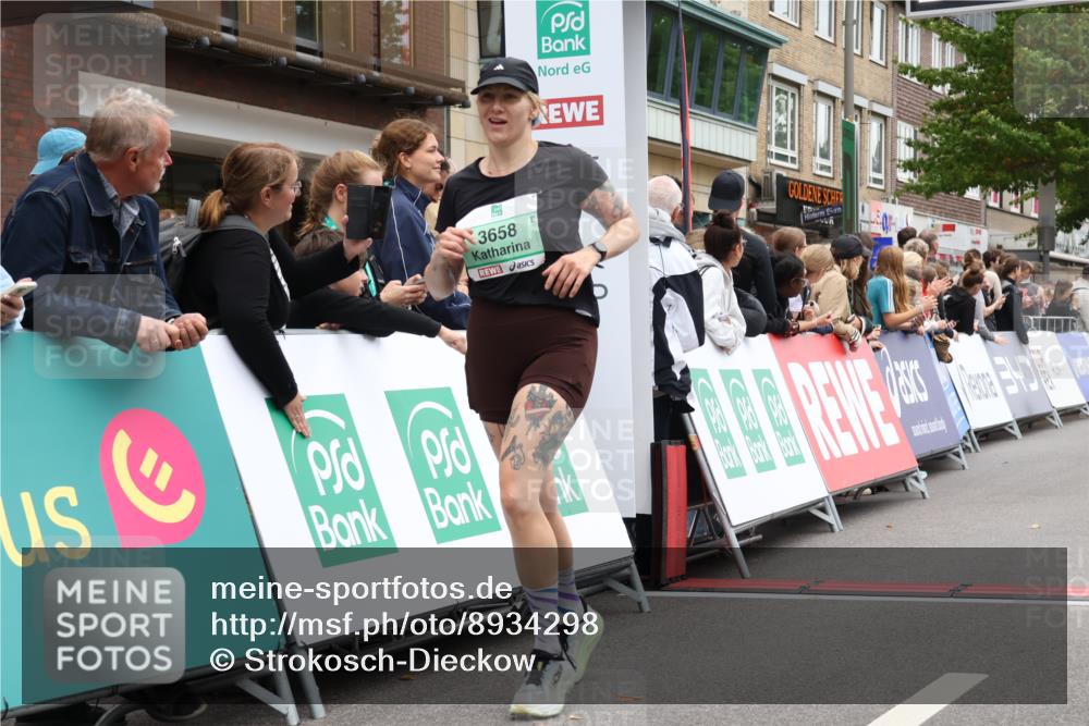 21.09.2025 - PSD Bank Halbmarathon Strokosch-Dieckow http://msf.ph/oto/8934298 21.09.2025 12:28:23 Ziel 3478, 3600, 3658 meine-sportfotos.de