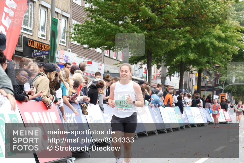 21.09.2025 - PSD Bank Halbmarathon Strokosch-Dieckow http://msf.ph/oto/8934333 21.09.2025 12:28:32 Ziel 2726, 3000, 3422, 3776 meine-sportfotos.de