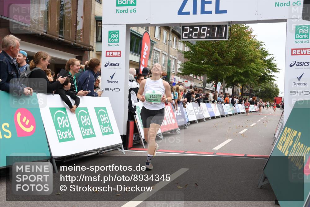 21.09.2025 - PSD Bank Halbmarathon Strokosch-Dieckow http://msf.ph/oto/8934345 21.09.2025 12:28:34 Ziel 2726, 3000, 3422, 3776 meine-sportfotos.de