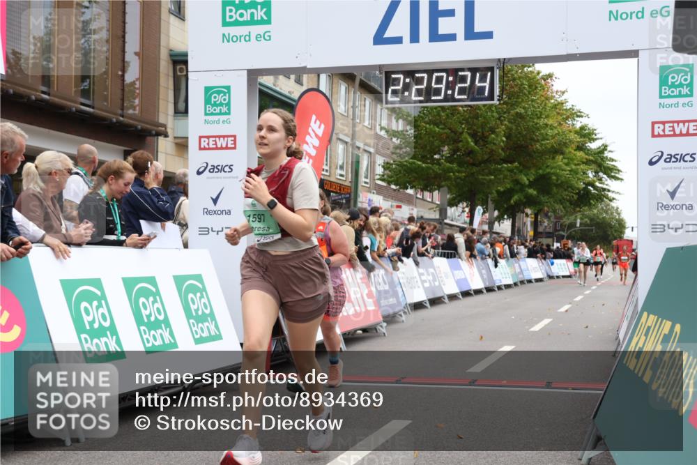 21.09.2025 - PSD Bank Halbmarathon Strokosch-Dieckow http://msf.ph/oto/8934369 21.09.2025 12:28:47 Ziel 1597, 3557 meine-sportfotos.de