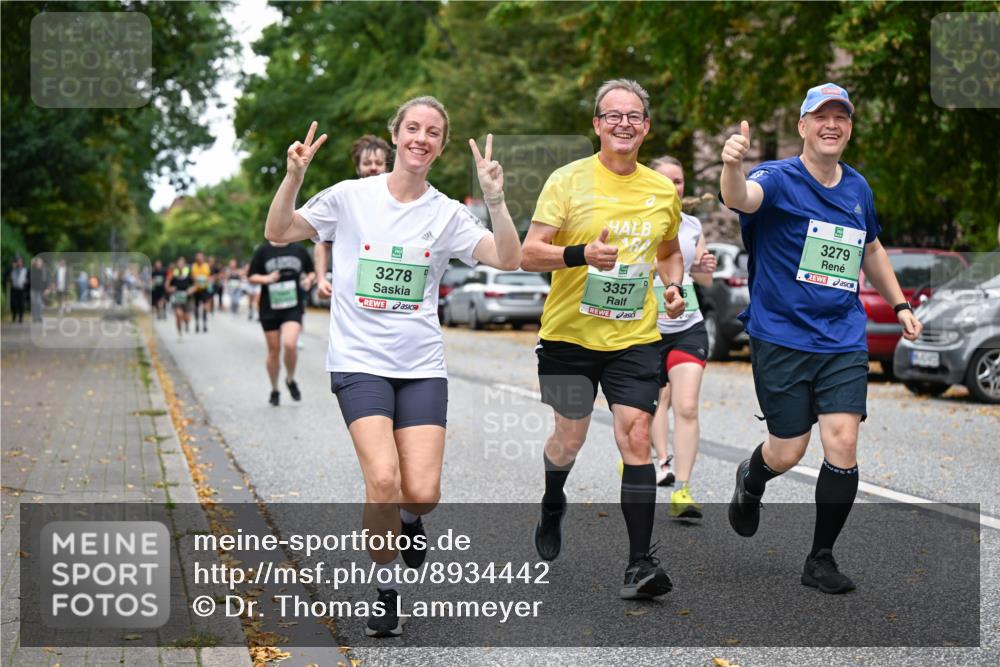21.09.2025 - PSD Bank Halbmarathon Dr. Thomas Lammeyer http://msf.ph/oto/8934442 21.09.2025 10:56:31 Laufen 3279, 3278, 3357 meine-sportfotos.de