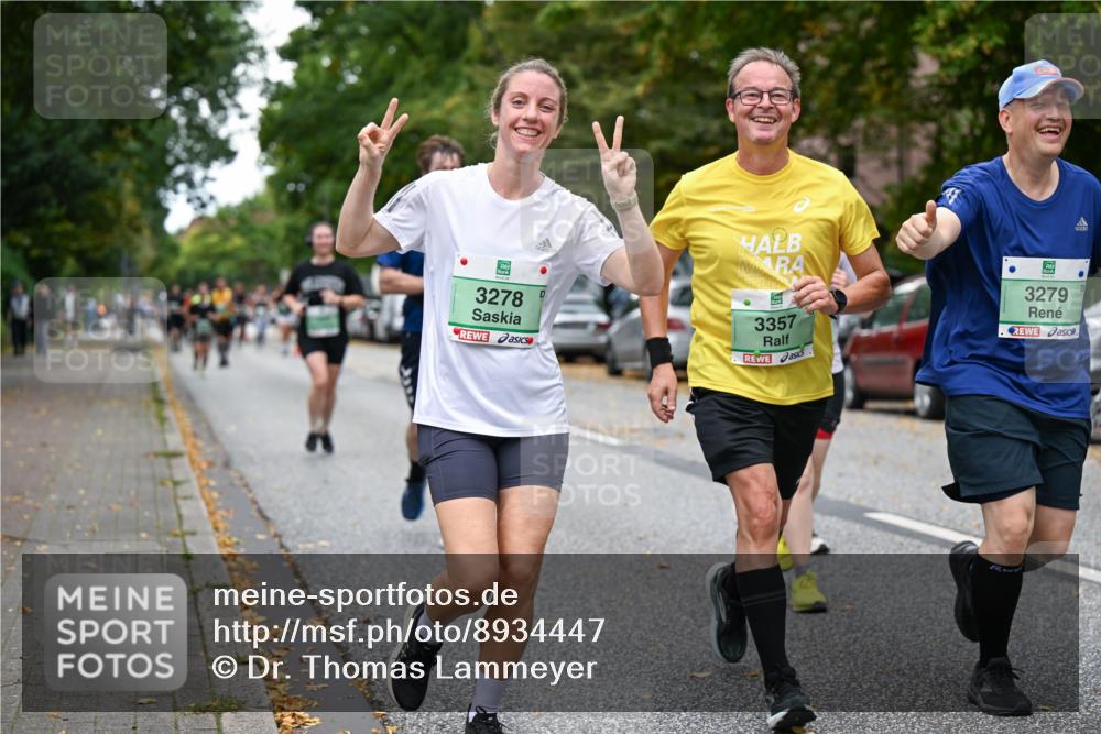 21.09.2025 - PSD Bank Halbmarathon Dr. Thomas Lammeyer http://msf.ph/oto/8934447 21.09.2025 10:56:31 Laufen 3278, 3357, 3279 meine-sportfotos.de