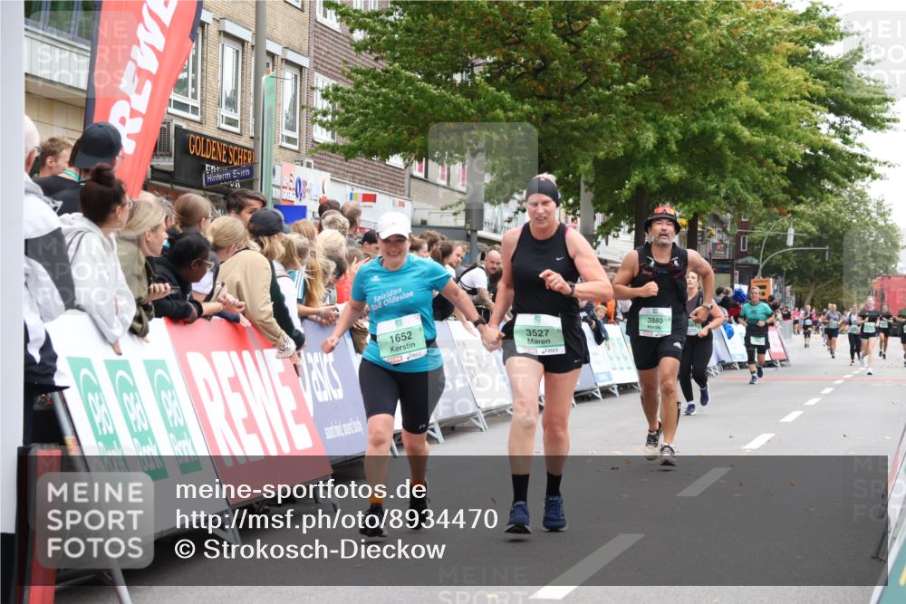 21.09.2025 - PSD Bank Halbmarathon Strokosch-Dieckow http://msf.ph/oto/8934470 21.09.2025 12:29:17 Ziel 1652, 3527, 3633, 3880 meine-sportfotos.de
