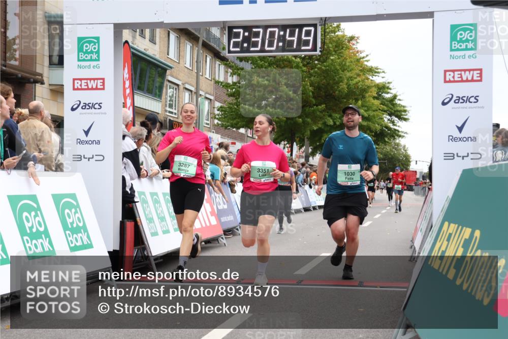 21.09.2025 - PSD Bank Halbmarathon Strokosch-Dieckow http://msf.ph/oto/8934576 21.09.2025 12:30:12 Ziel 1030, 1467, 1468, 2667, 3287, 3351 meine-sportfotos.de