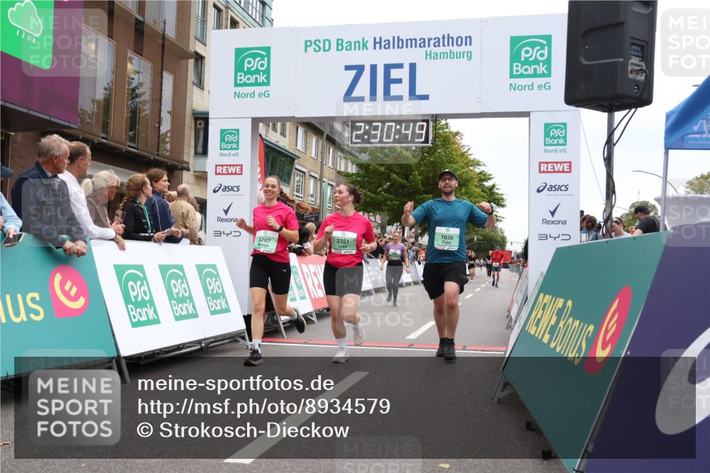 21.09.2025 - PSD Bank Halbmarathon Strokosch-Dieckow http://msf.ph/oto/8934579 21.09.2025 12:30:13 Ziel 1030, 1467, 2667, 3287, 3351 meine-sportfotos.de