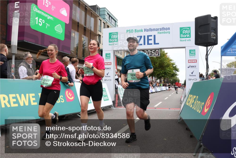 21.09.2025 - PSD Bank Halbmarathon Strokosch-Dieckow http://msf.ph/oto/8934586 21.09.2025 12:30:14 Ziel 1030, 1467, 2667, 3287, 3351 meine-sportfotos.de